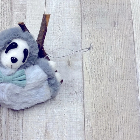 Sloth Christmas ornament - Picture 3 of 3